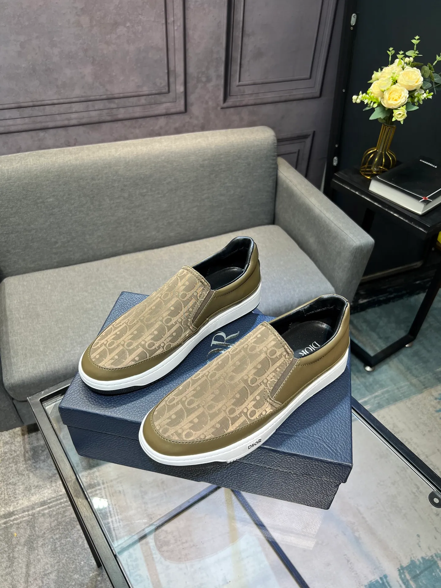 Men's shoes 💰420 [Dior] 🔝The latest masterpiece of high-end men's shoes brand: original special cloth fabric imported from Italy + cowhide + imported sheepskin lining 🔥Original toe-cap rubber outsole Soft and comfortable, making walking more convenient and comfortable! Size: 38-44 (45 can be customized)